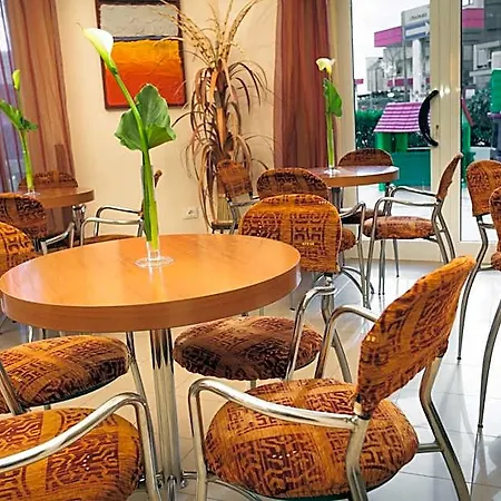 Gaia Hotel 2*